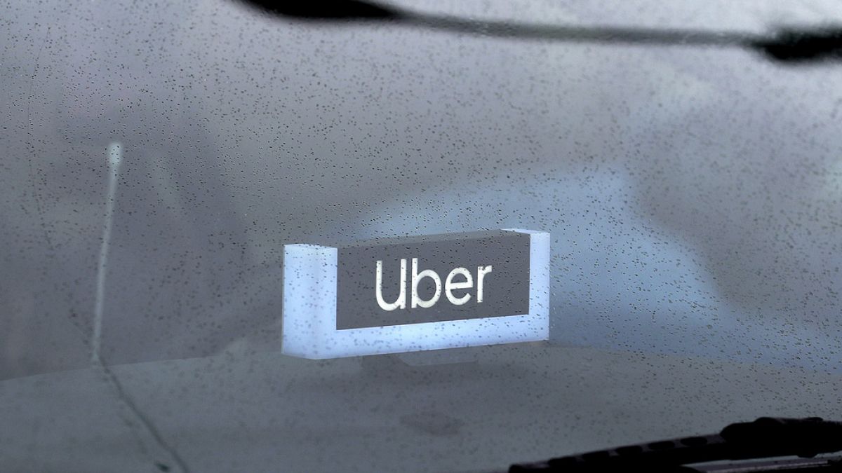 Uber, Londra sürücülerine elektrikli araçlara geçmeleri için teşvikler sunacak