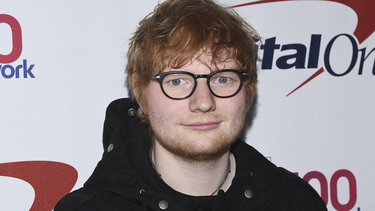 Ed Sheeran Ipswich Town'dan hisse satın aldı: 'Her hayranın hayali'