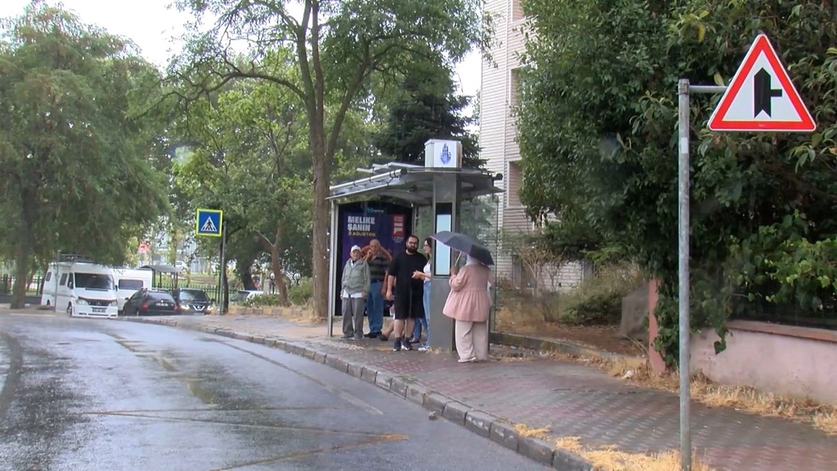 İstanbul'da beklenen yağmur başladı