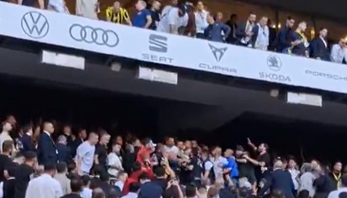 Fenerbahçe Kongresi'nde tansiyon yükseldi! Ali Koç ve Sadettin Saran destekçileri arasında kavga çıktı