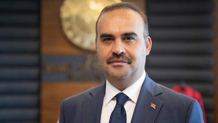Bakan Kacır Malezyalı mevkidaşı ile görüştü