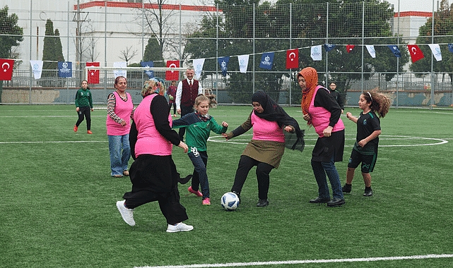Dünya Kadınlar Günü maçını dostluk kazandı - SPORT