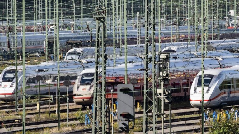 ‘Avrupa’yı Keşfedin’ programı: AB’den gençlere 60 bin bedava tren bileti