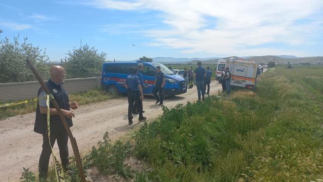 230877_KAYSERİDE-EĞİTİM-UCAĞI-DÜŞTÜ-2-PİLOT-S