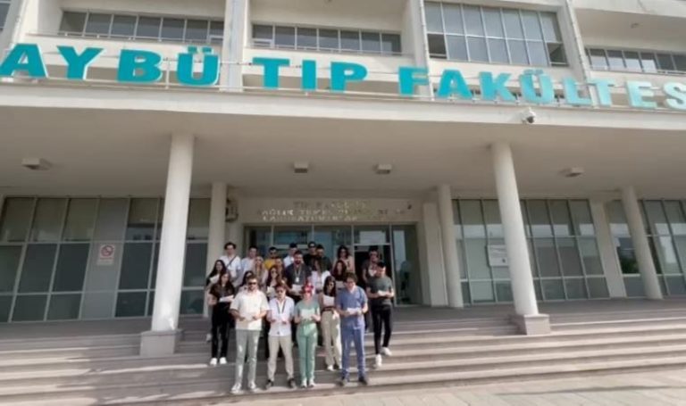 Tıp yeminine 'şeref' ortamı!: Öğrenciler gerçek metinle tepki gösterdi – Son Dakika Türkiye Haberleri