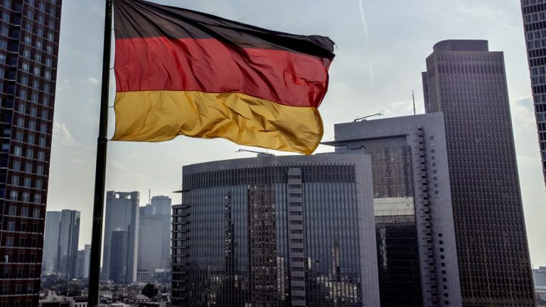Almanya sandık başına gidiyor: gözler aşırı sağ AfD'de