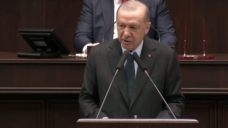 Erdoğan’dan Tüsiiad’a: Yeni Türkiye’deki sınırlarınızı bileceksiniz