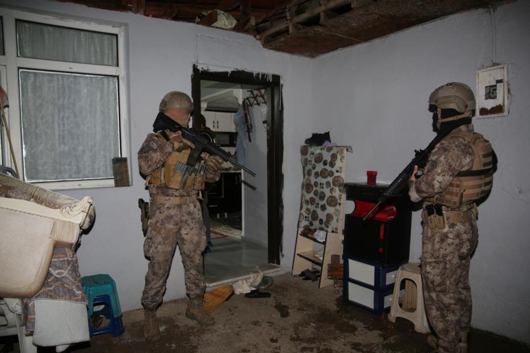 Şafak Zamanı, Termal Kamera için İlacın Çalışması: 124 Gözaltı 3