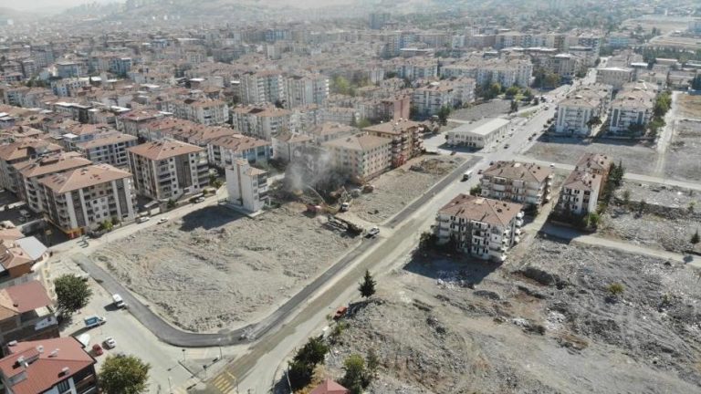 Palmiye Sitesi davasında 10 kişiye hapis cezası, 4 kişiye beraat!