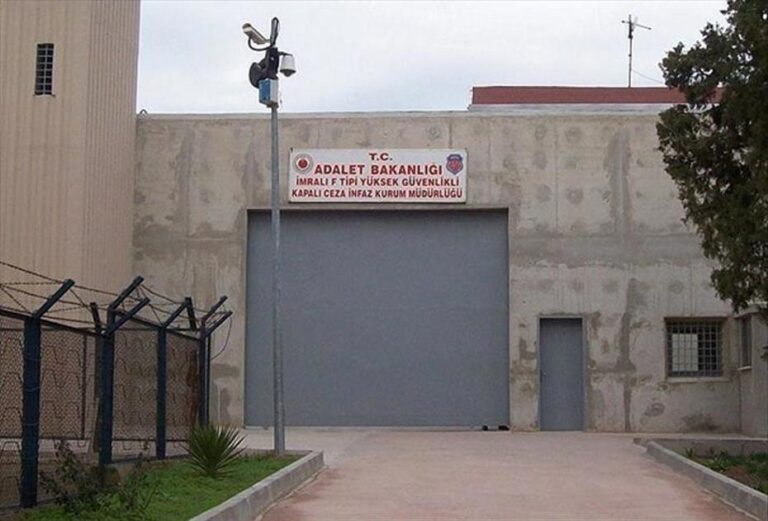 DEM Parti heyeti İmralı’da Öcalan ile görüştü