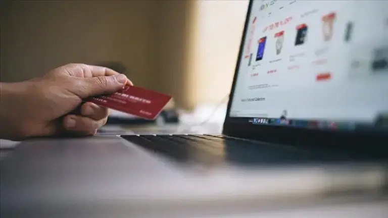 Online Alışverişte Sahte Yorumlara Sıkı Takip ve Engelleme Önlemleri